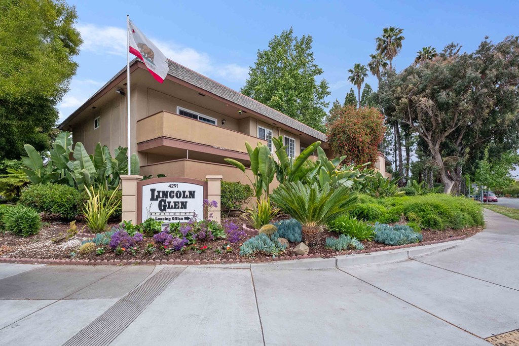 Fremont Manor Apartments, 4291 Stevenson Blvd, Fremont, CA RentCafe